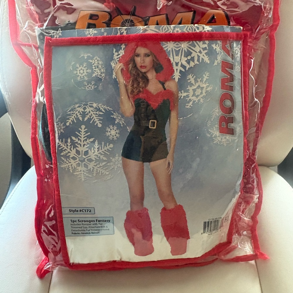 🎄 ROMA Scrooges Fantasy Christmas Romper – NWT – Size SMALL